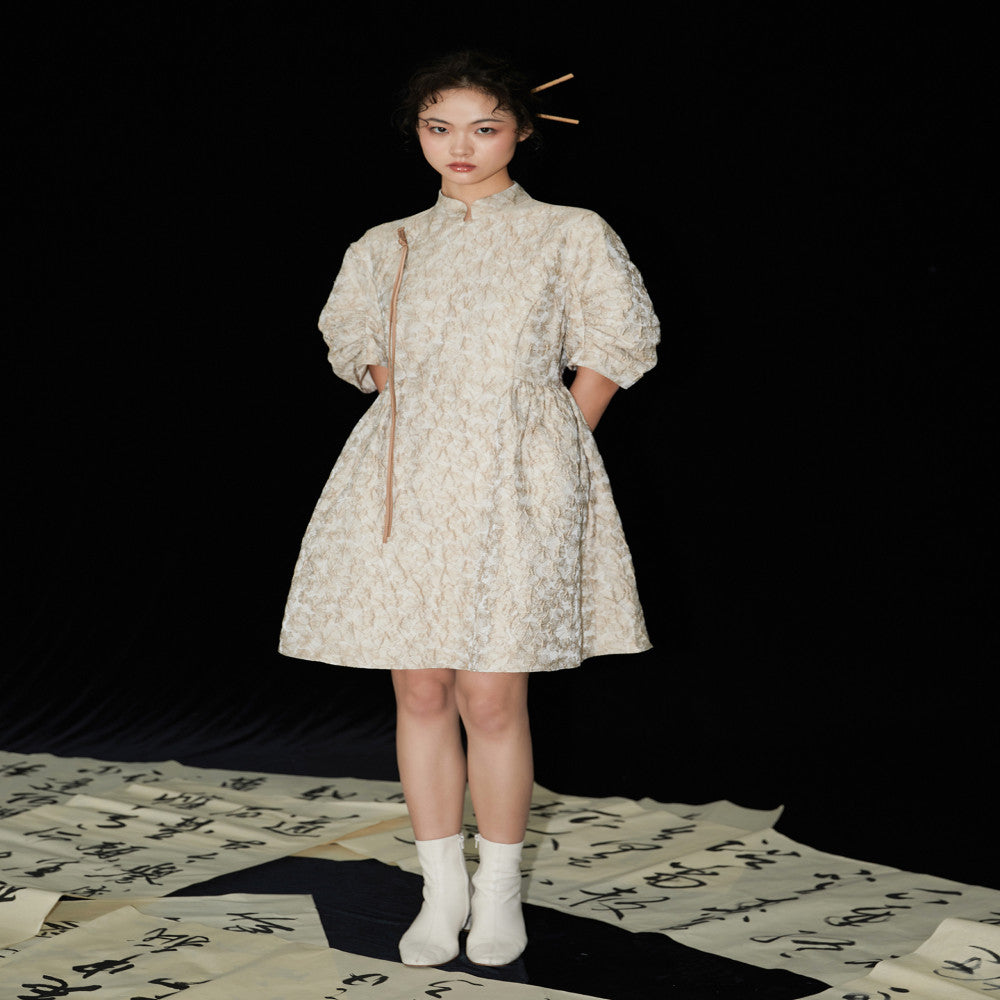 High end jacquard cheongsam dress with summer Chinese style slanted placket and buckle three dimensional seven quarter sleeves improved cheongsam dress image 4