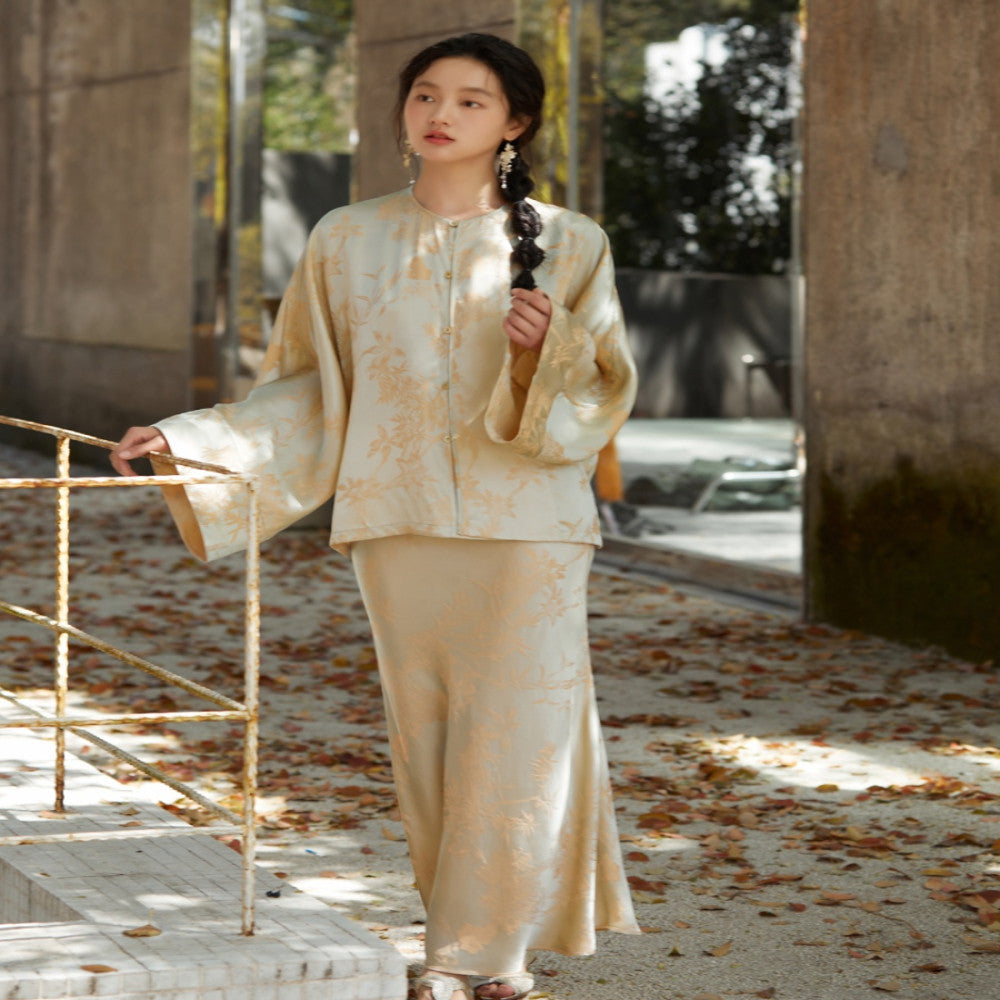 50 mulberry silk Two tone floral pattern reversible New Chinese style jacket with bias cut fishtail skirt No restocking image 5