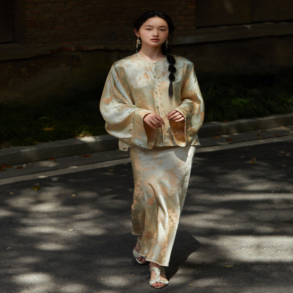 50 mulberry silk Two tone floral pattern reversible New Chinese style jacket with bias cut fishtail skirt No restocking image 21