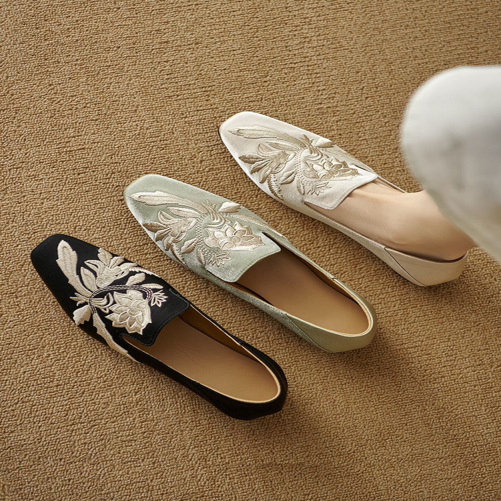 New Chinese embroidery shallow mouth flat sole single shoe for women with soft sole comfortable Chinese style paired with qipao design niche temperament socialite image 33