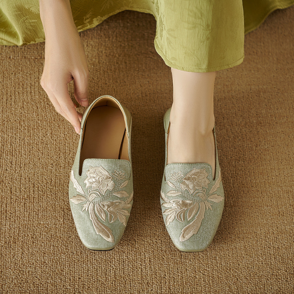New Chinese embroidery shallow mouth flat sole single shoe for women with soft sole comfortable Chinese style paired with qipao design niche temperament socialite image 34