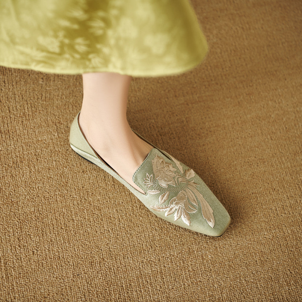 New Chinese embroidery shallow mouth flat sole single shoe for women with soft sole comfortable Chinese style paired with qipao design niche temperament socialite image 60