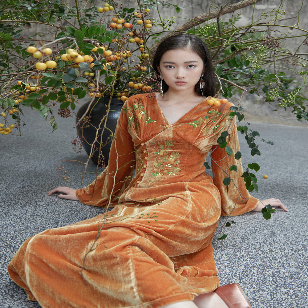 Designer hand painted osmanthus embroidery and sequins New Chinese style velvet dress image 11