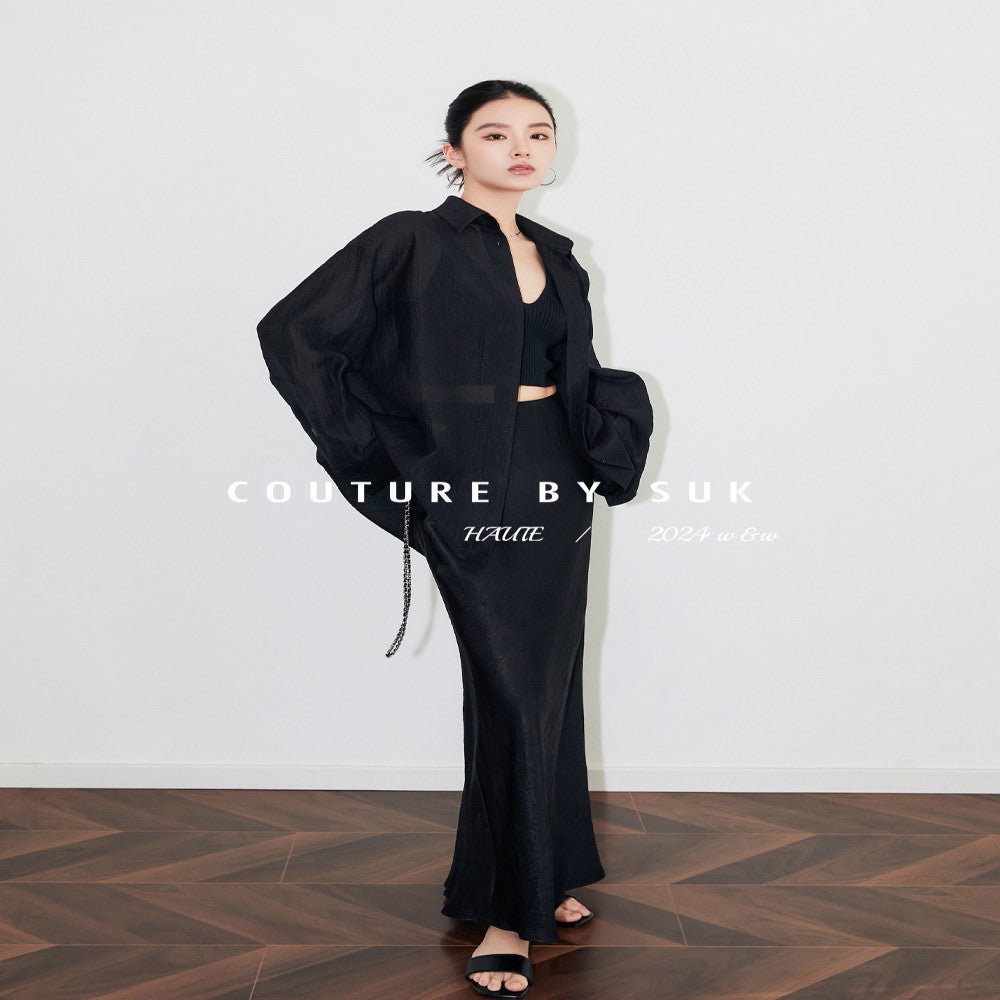 SUK protagonist halo Acetate satin midi skirt for women in summer 2025 new high waist slimming and hip hugging long skirt image 5