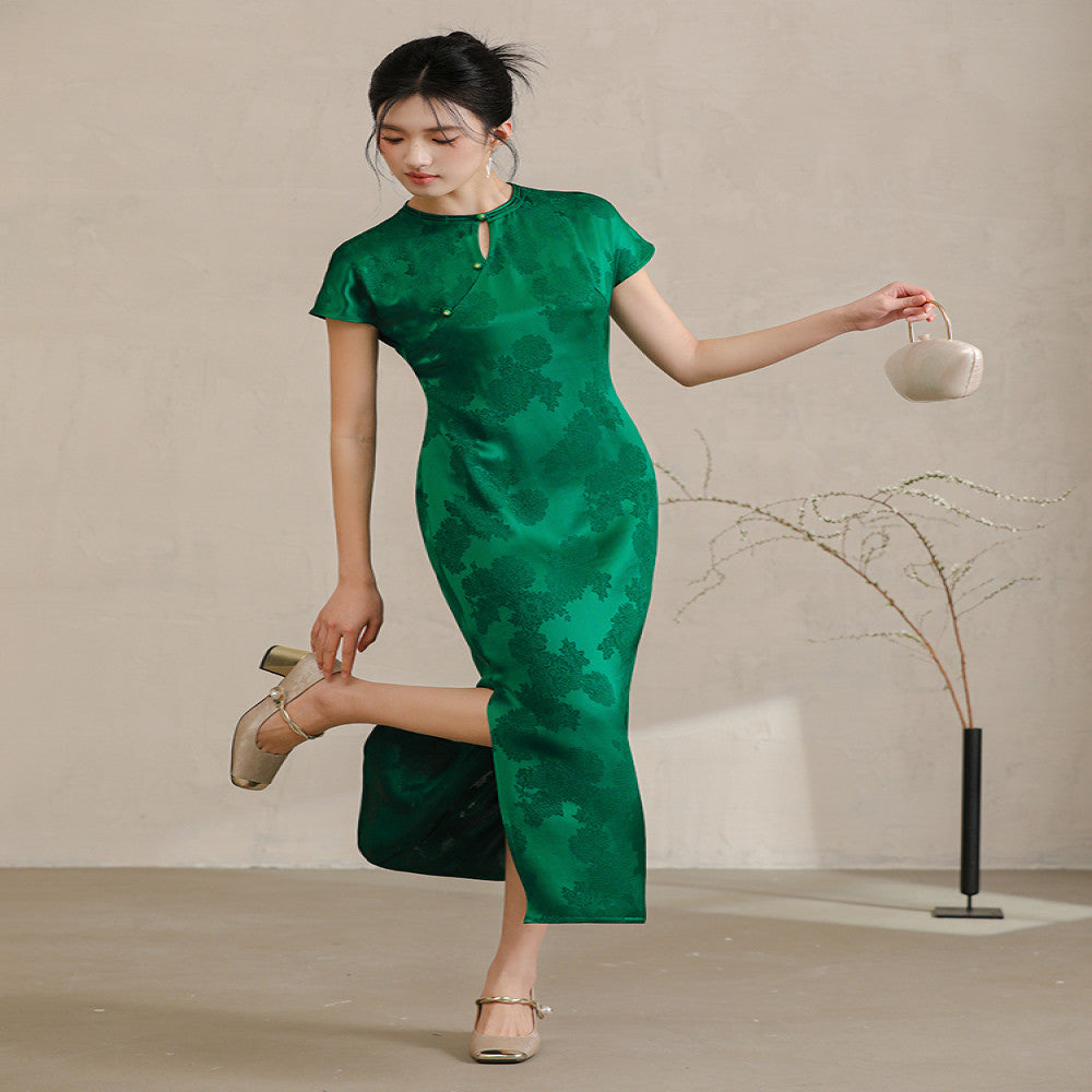 Chuchanyishi New Chinese Style Improved Cheongsam Women s 2025 New Style National Style High end Green Satin Acetate Dress image 1