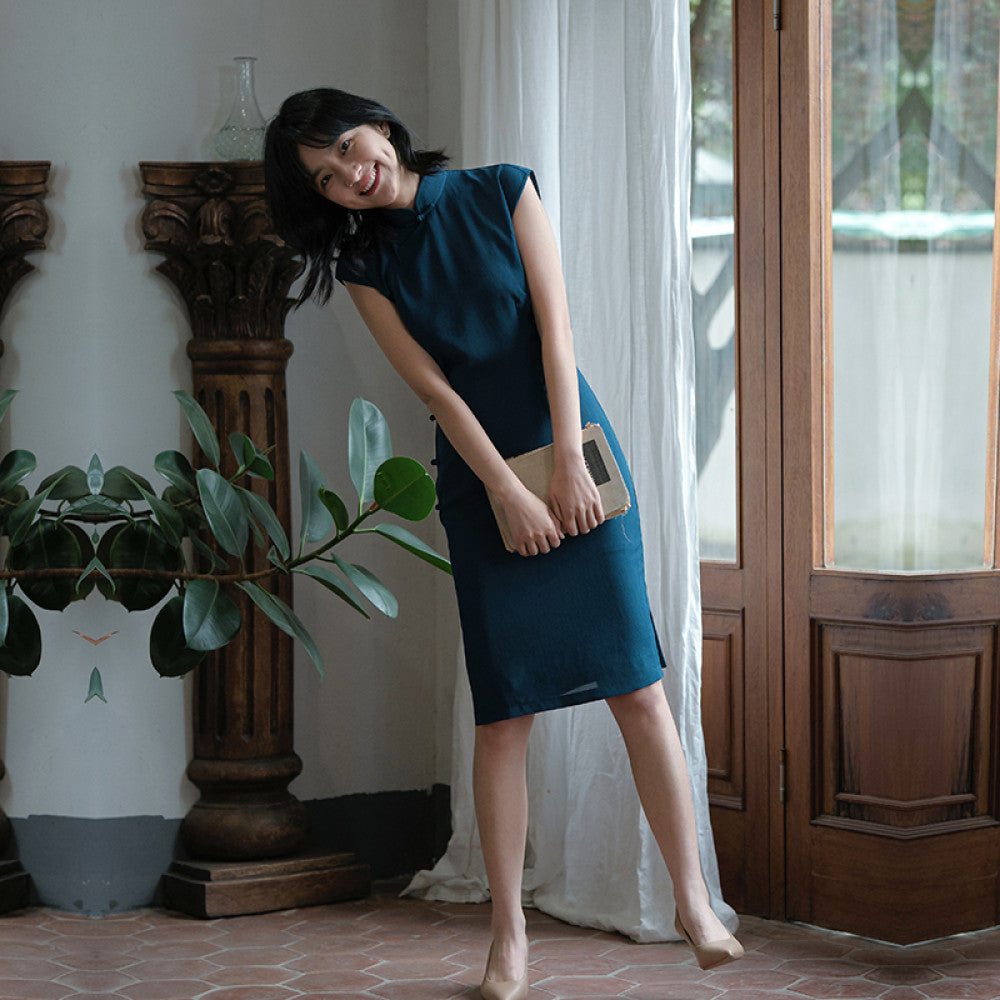 Momoxia Xiaolian Sleeves with Half Open Skirt and Edge Wrapping Short Style Retro Daily Improvement Solid Color Chiffon Cheongsam Blueberry image 18