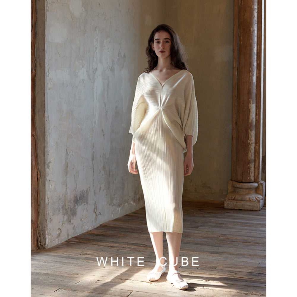 Whitecube Spring Summer Three House Style Art origami with curved 7 4 sleeves pleated V neck dress for children s clothing image 7