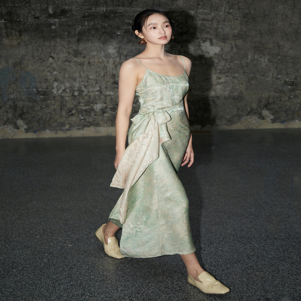 Silk interwoven jacquard fabric with front and back colors wrapped in a lace up design and suspender skirt image 9