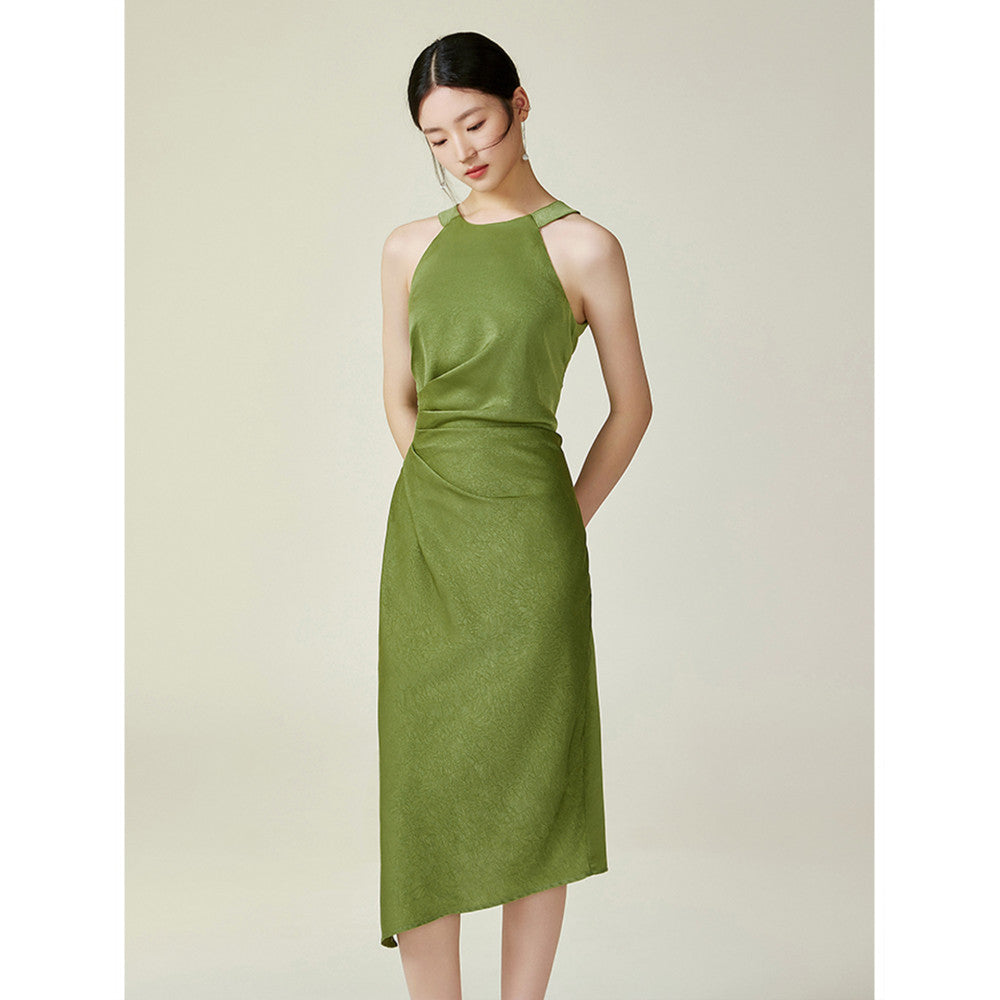 Yiyan green minimalist design dress with summer pleating waist cinching slimming effect hanging neck sleeveless mid length camisole skirt image 11