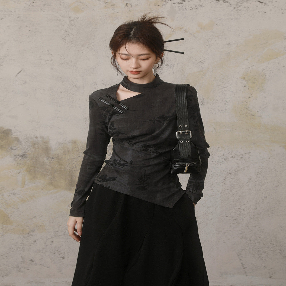 Round and missing INGKO new Chinese autumn style buckle light Chinese style hollow design inkstone gray slimming long sleeved women s top T shirt image 1