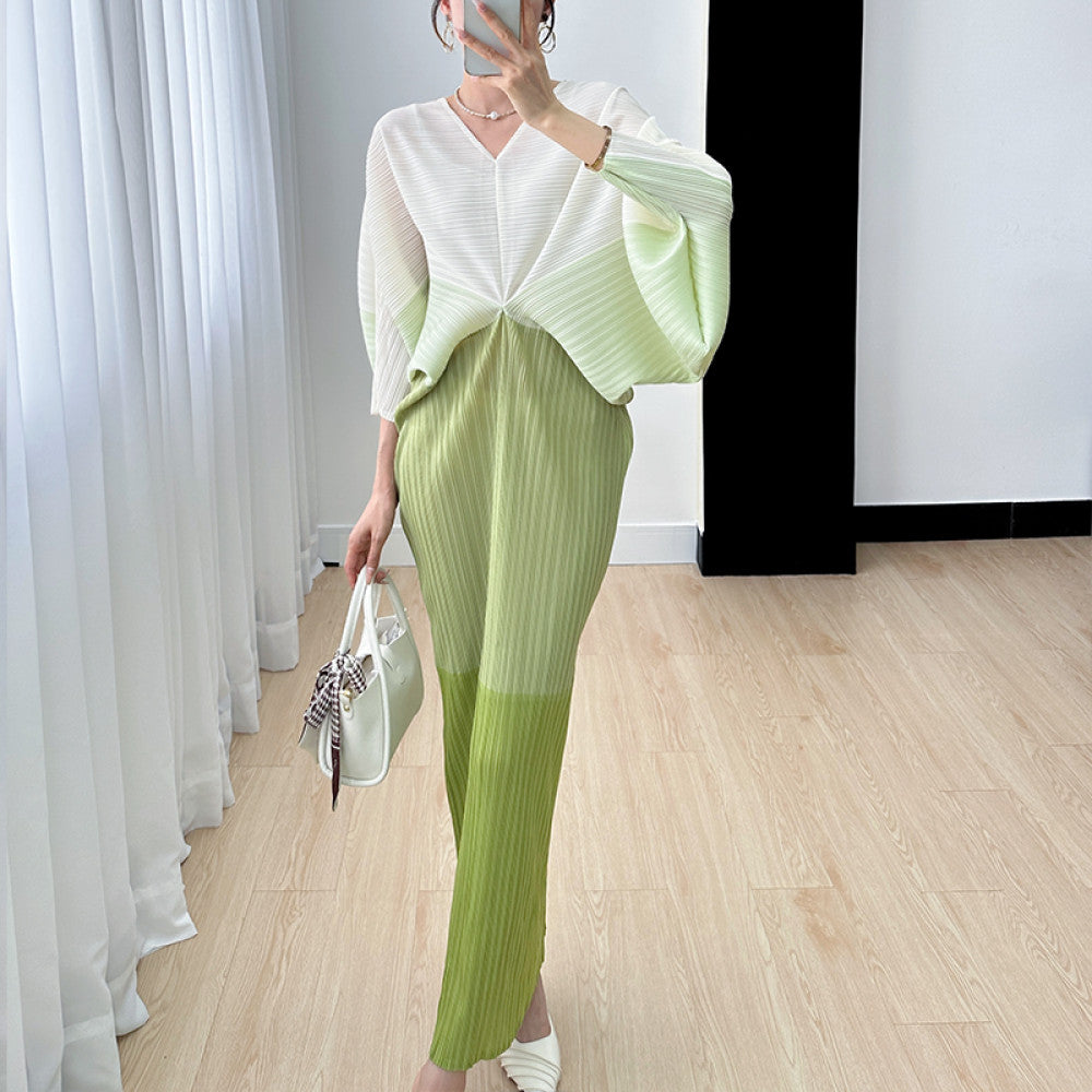 Homestay pleated dress long skirt summer new high end niche temperament color blocking age reducing bat sleeve dress for women thin image 9