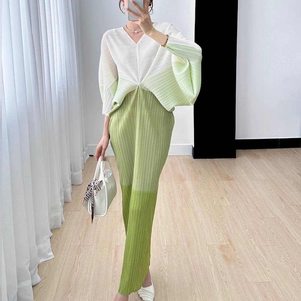 Homestay pleated dress long skirt summer new high end niche temperament color blocking age reducing bat sleeve dress for women thin image 20