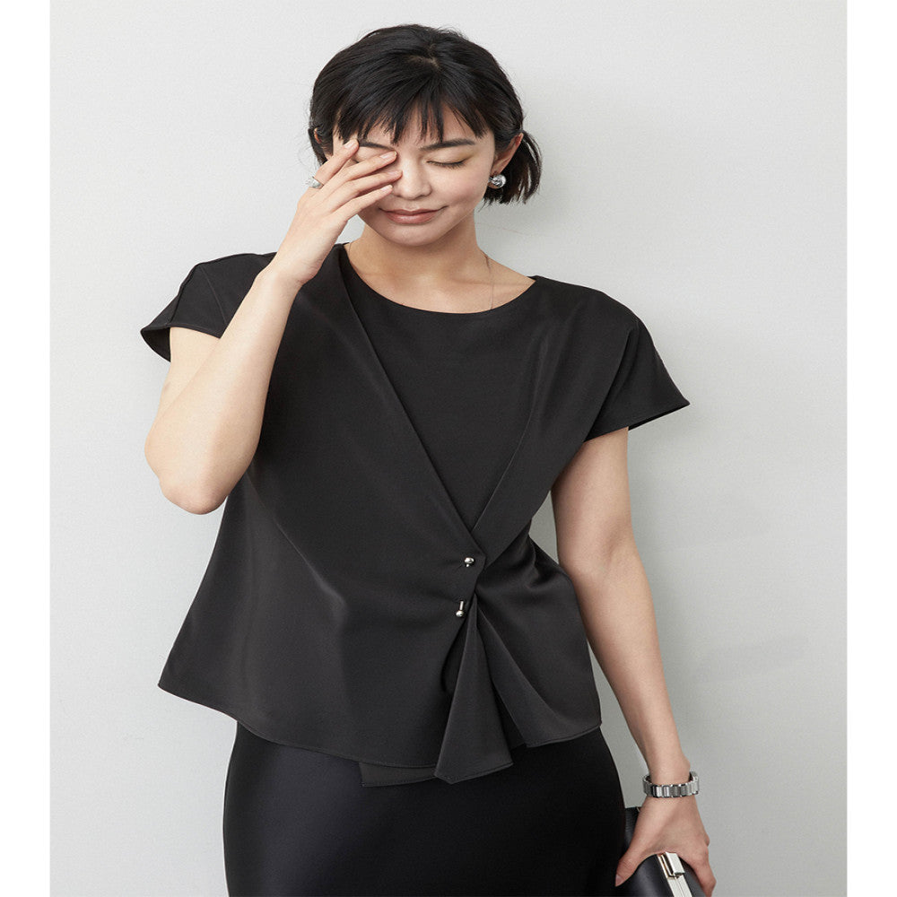 Le Samedi Love Worry Ya Metal Structure Decorative Buckle Two Wear Satin Silk Soft Fashion Short Sleeve Top image 0