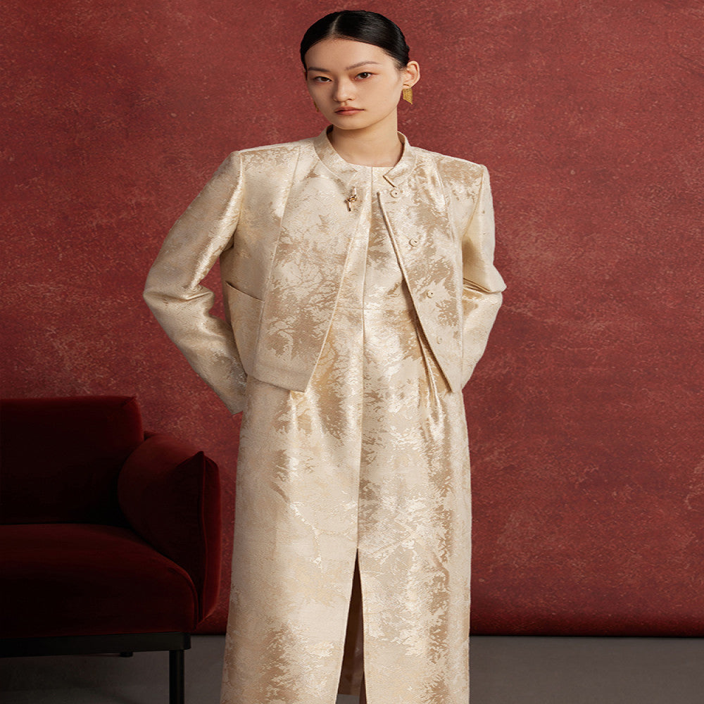 Ruyi Lianyun Spring and Autumn new style small stand collar jacquard short jacket for women new Chinese style retro metal buckle top image 3