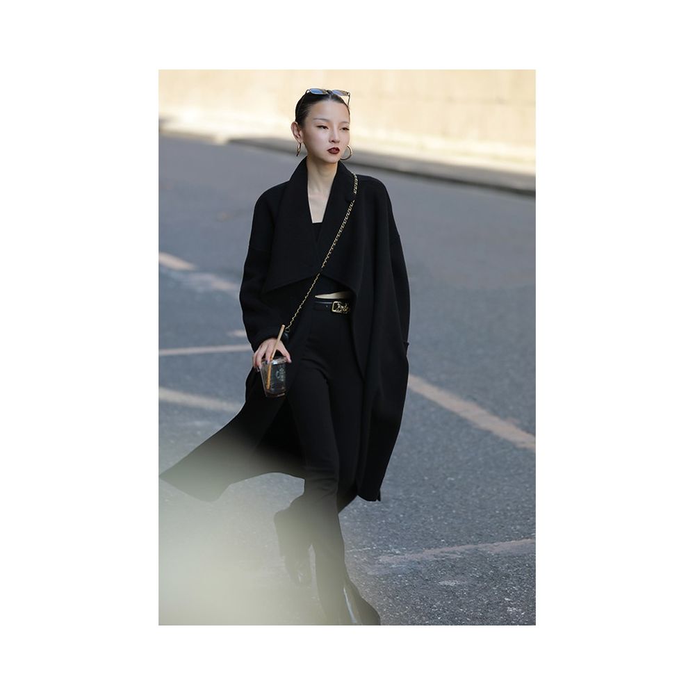 Mogas Poison Home Customized Cool and Luxurious White Wool Coat with Large Silhouette and Stylish Appearance Thin and Long Coat for Women in Autumn and Winter image 28