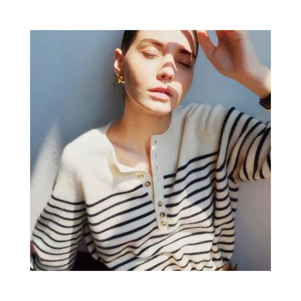 Soft warm loose French retro classic striped 2025 spring new wool knitted sweater round neck base sweater image 9