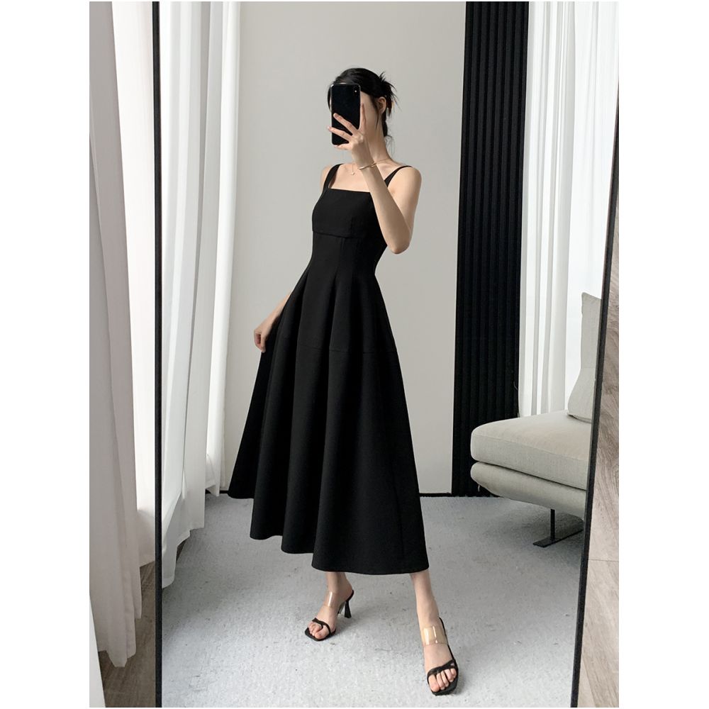Guoge s black camisole dress for women in the autumn of 2025 a two piece set of high end French style small fragrant jacket image 2