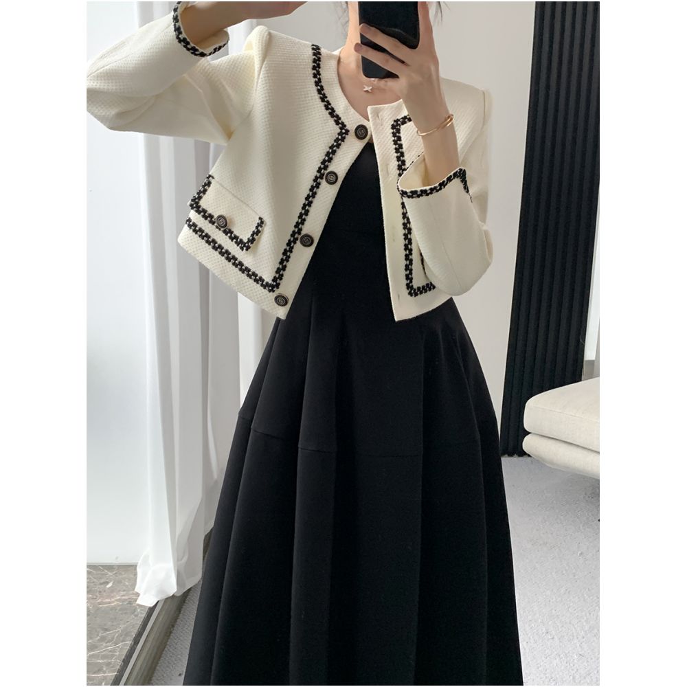 Guoge s black camisole dress for women in the autumn of 2025 a two piece set of high end French style small fragrant jacket image 4