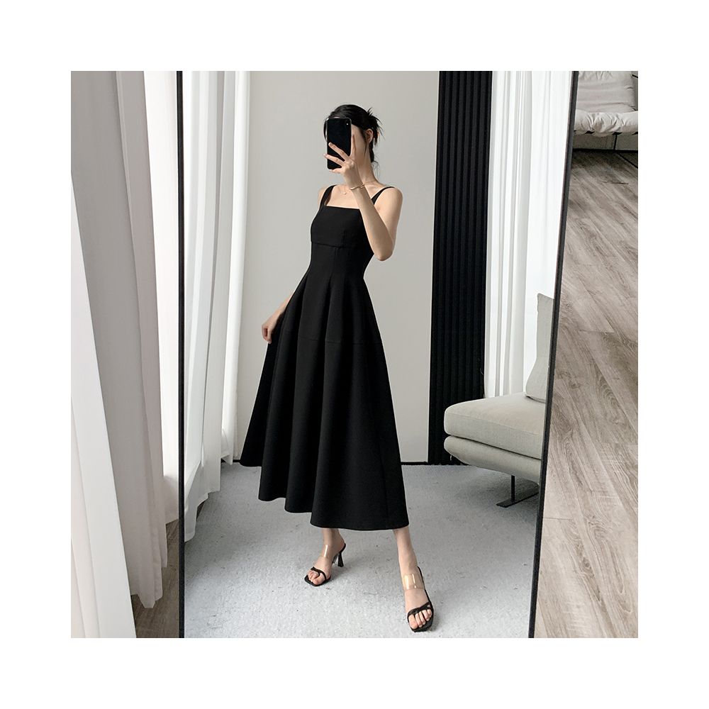Guoge s black camisole dress for women in the autumn of 2025 a two piece set of high end French style small fragrant jacket image 11