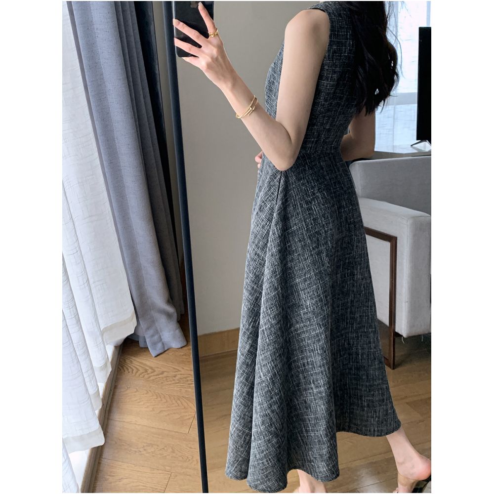 FT GUOGE sleeveless dress 2025 summer new collection waist cinching and slimming temperament goddess style commuting gray long skirt image 3
