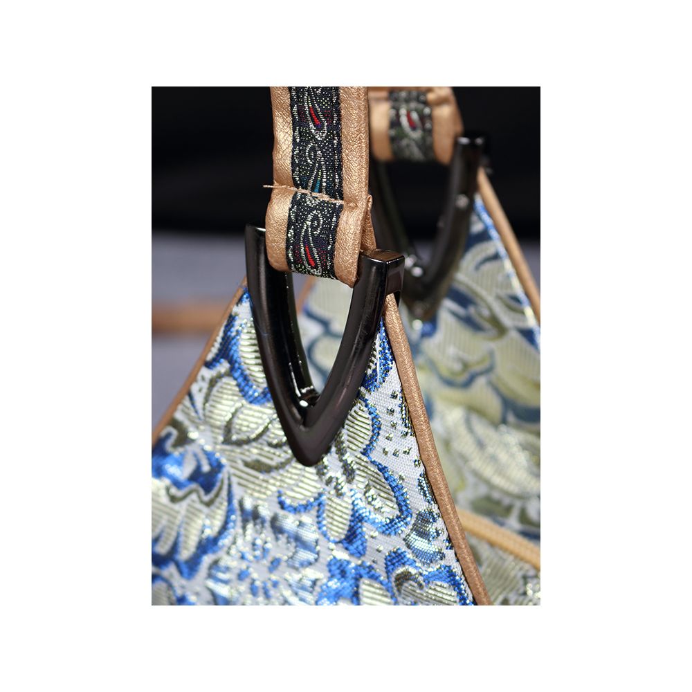 Going abroad to send old foreign fashion silk cheongsam handbag woven brocade lady classical handbag Chinese characteristic gift image 6