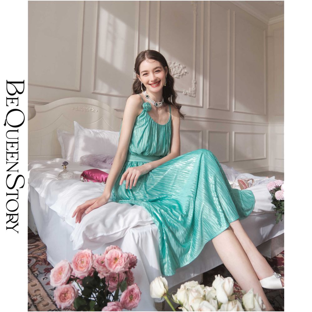 Broken code leak detection Yu Xiaoxiao Blue Mermaid Lady Elegant U neck Texture Long Strap Dress image 10