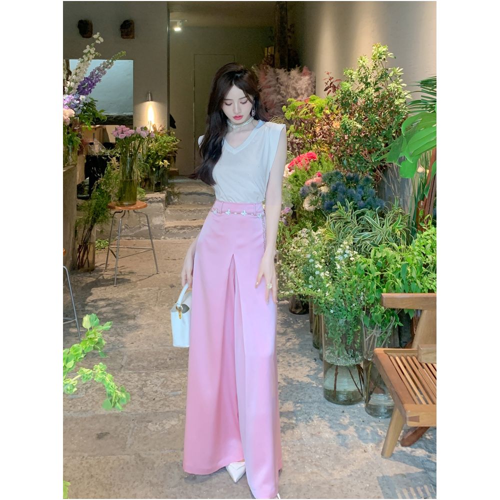 Broken size and leak detection Yu Xiaoxiao a female celebrity with a loose and flowing personality wide leg casual pants 2025 new style image 3