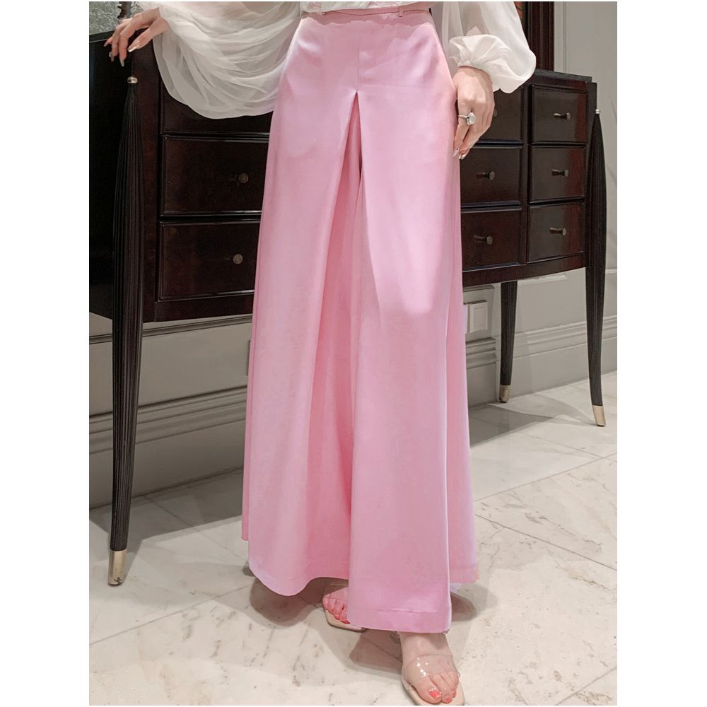 Broken size and leak detection Yu Xiaoxiao a female celebrity with a loose and flowing personality wide leg casual pants 2025 new style image 5