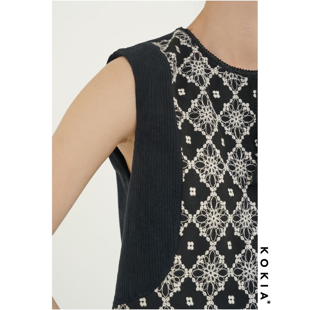 KOKIA Spot Celebrity Same Style Mix and Match King Carving Ethnic Style Heavy Industry Embroidery Curved Bottom Ultra Short Vest image 5