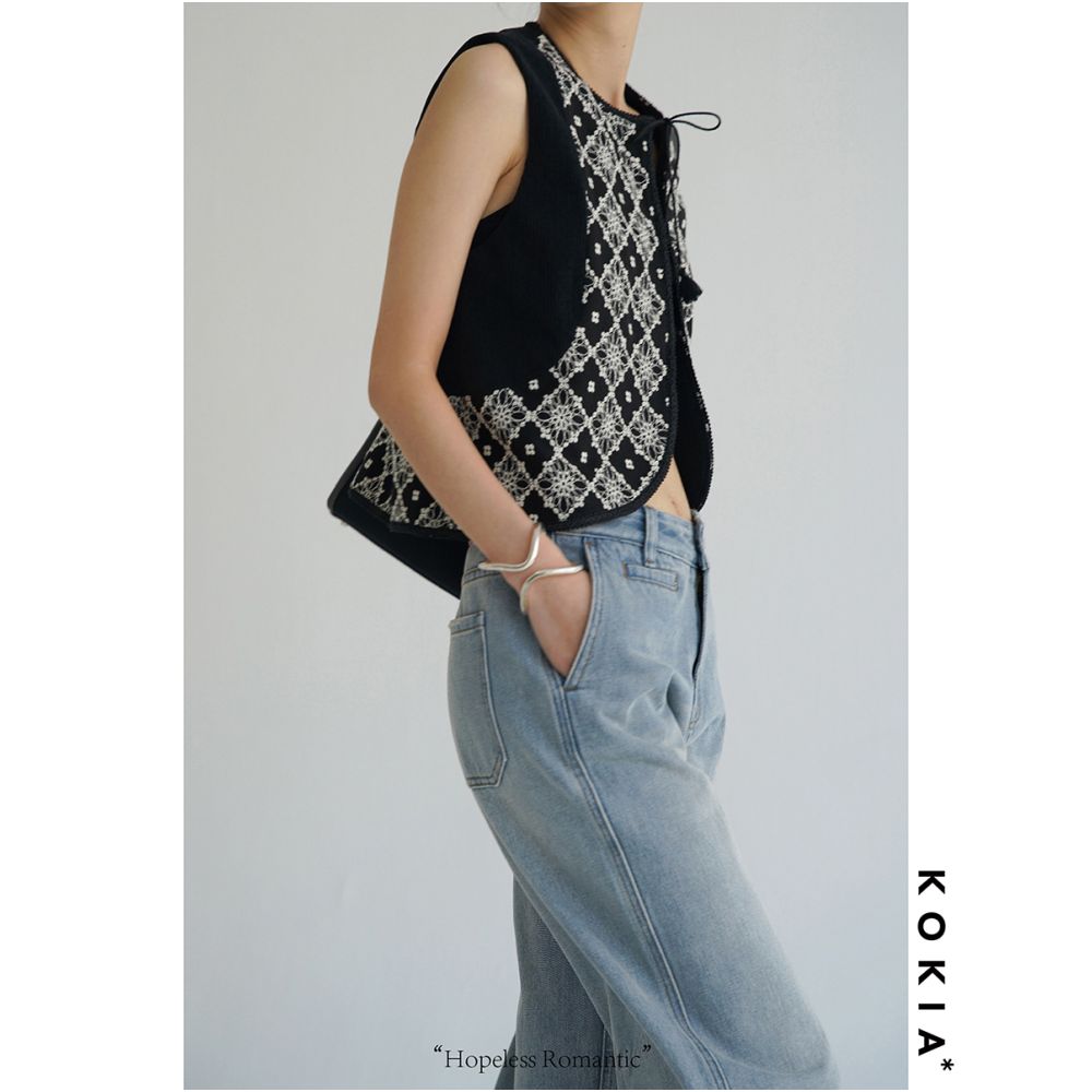 KOKIA Spot Celebrity Same Style Mix and Match King Carving Ethnic Style Heavy Industry Embroidery Curved Bottom Ultra Short Vest image 7