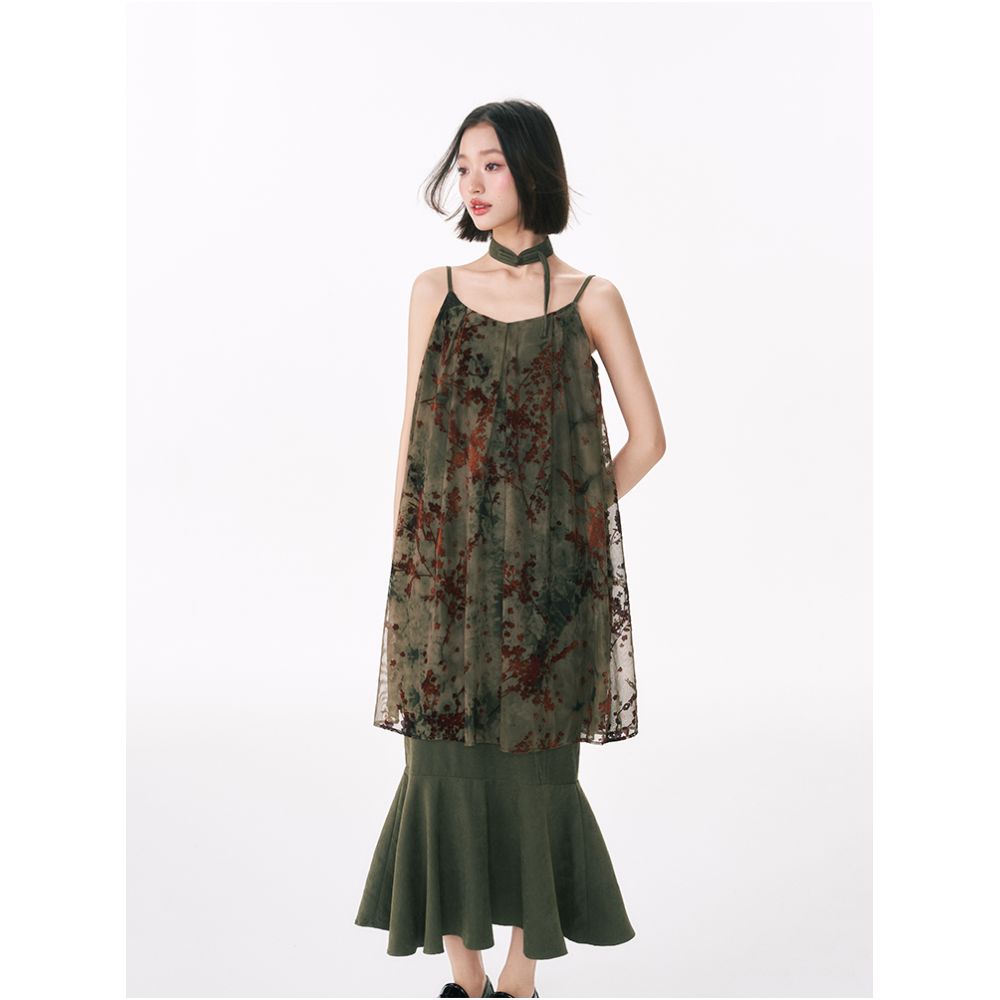 Yang Er s Dream Original New Chinese Green Plush Splicing Fish Tail Dress 2025 Women s Summer Strap Skirt Long Skirt image 2