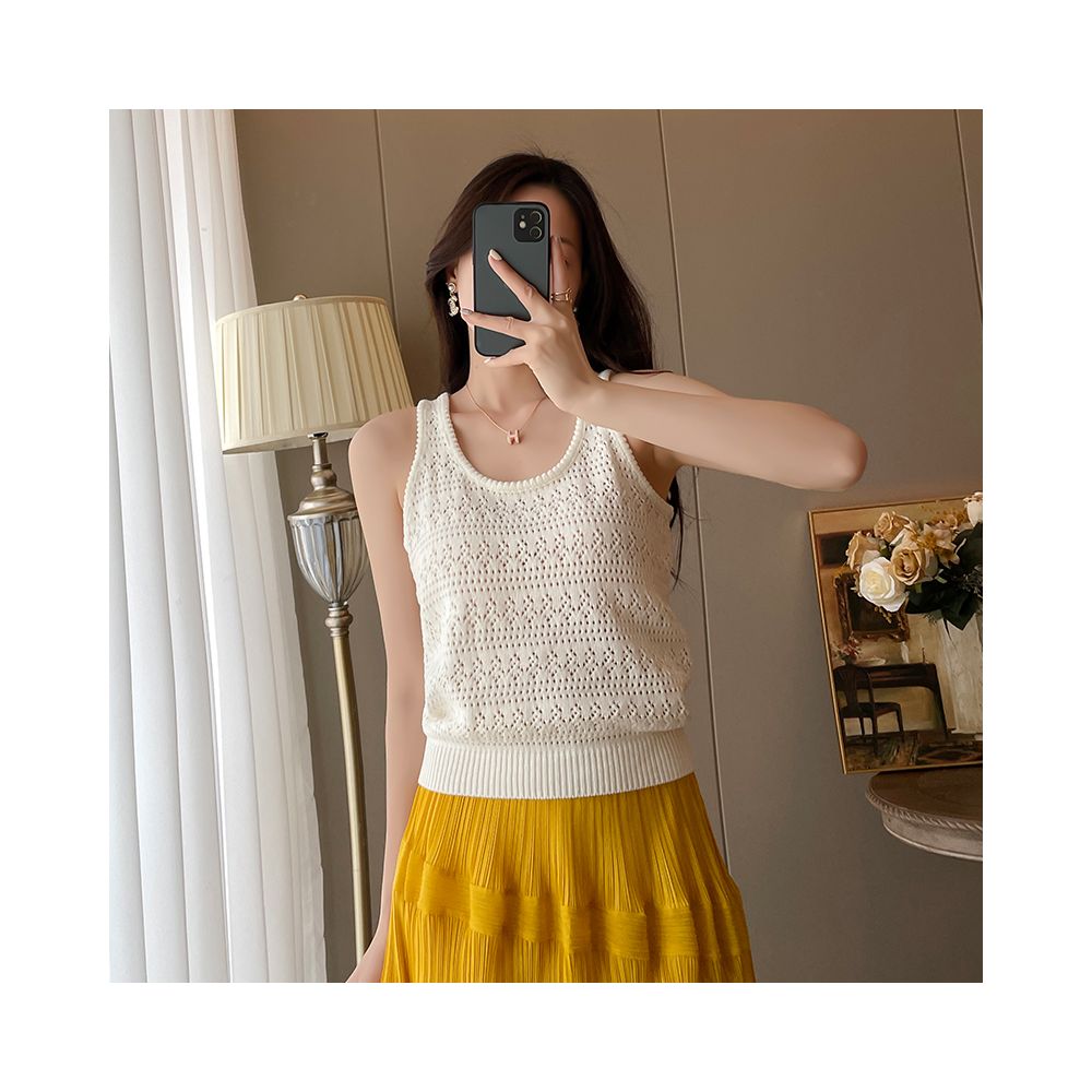 White hollow knitted vest top two piece skirt set small fragrant style pleated skirt set women s summer 2025 new style image 9