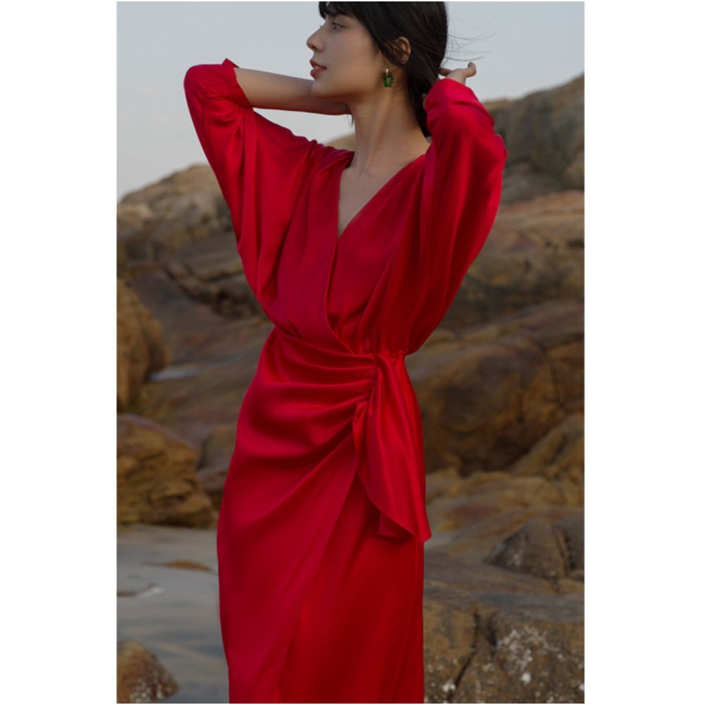 Note of Love A sophisticated bride s wedding red toast dress acetate satin jumpsuit long skirt slimming gown image 2