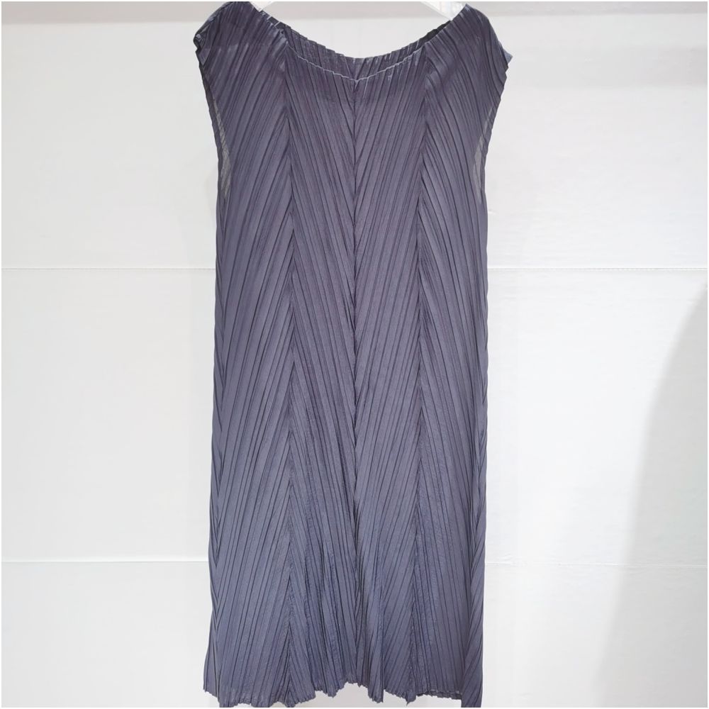 The pleated clothing manufacturer directly supplies high end pleated simple and fashionable dresses for summer style image 13