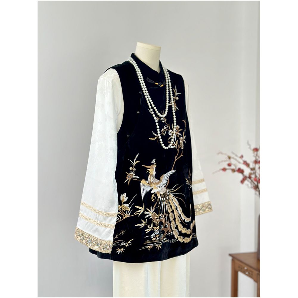 Black velvet heavy embroidery vest for women medium and long style oblique lapel buttoned vest top new Chinese style high end feel image 11