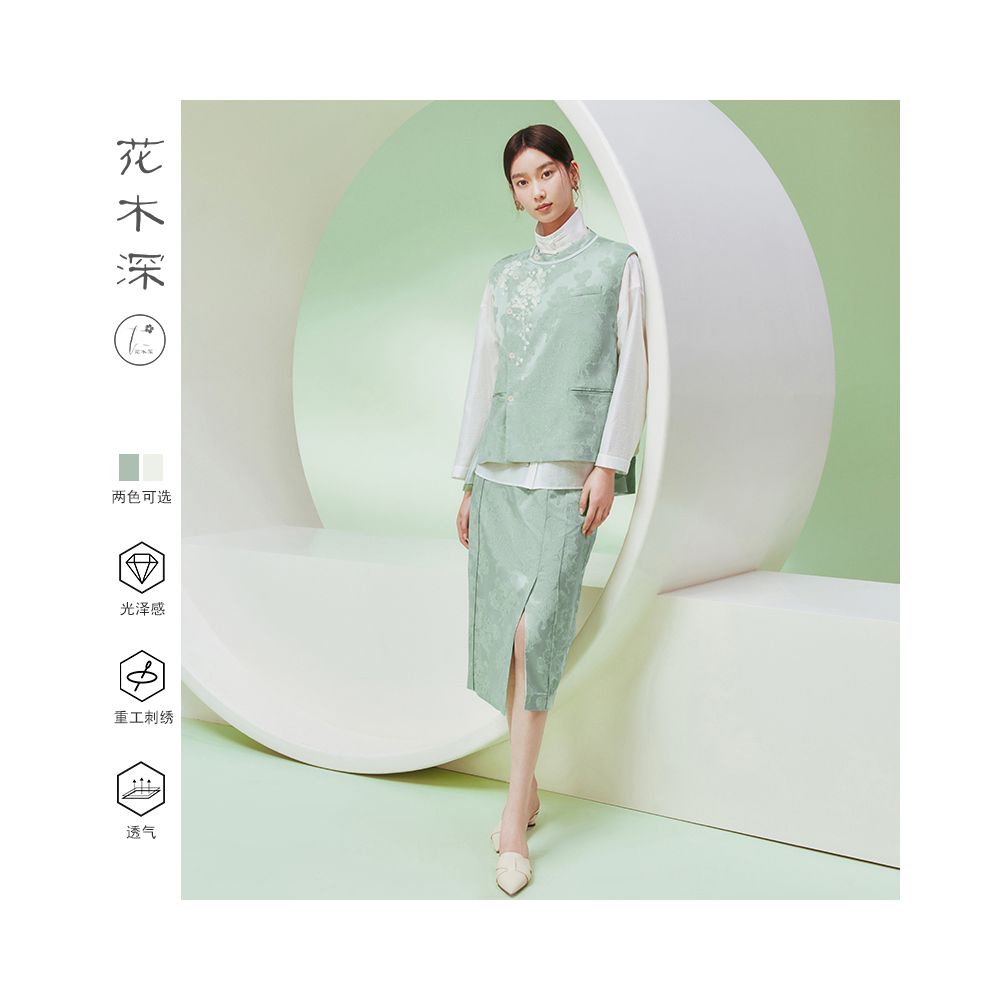 Ma Li s same style flowers and trees deep Chinese silk vest women s ancient embroidery round neck spring and autumn new jacquard shoulder image 5