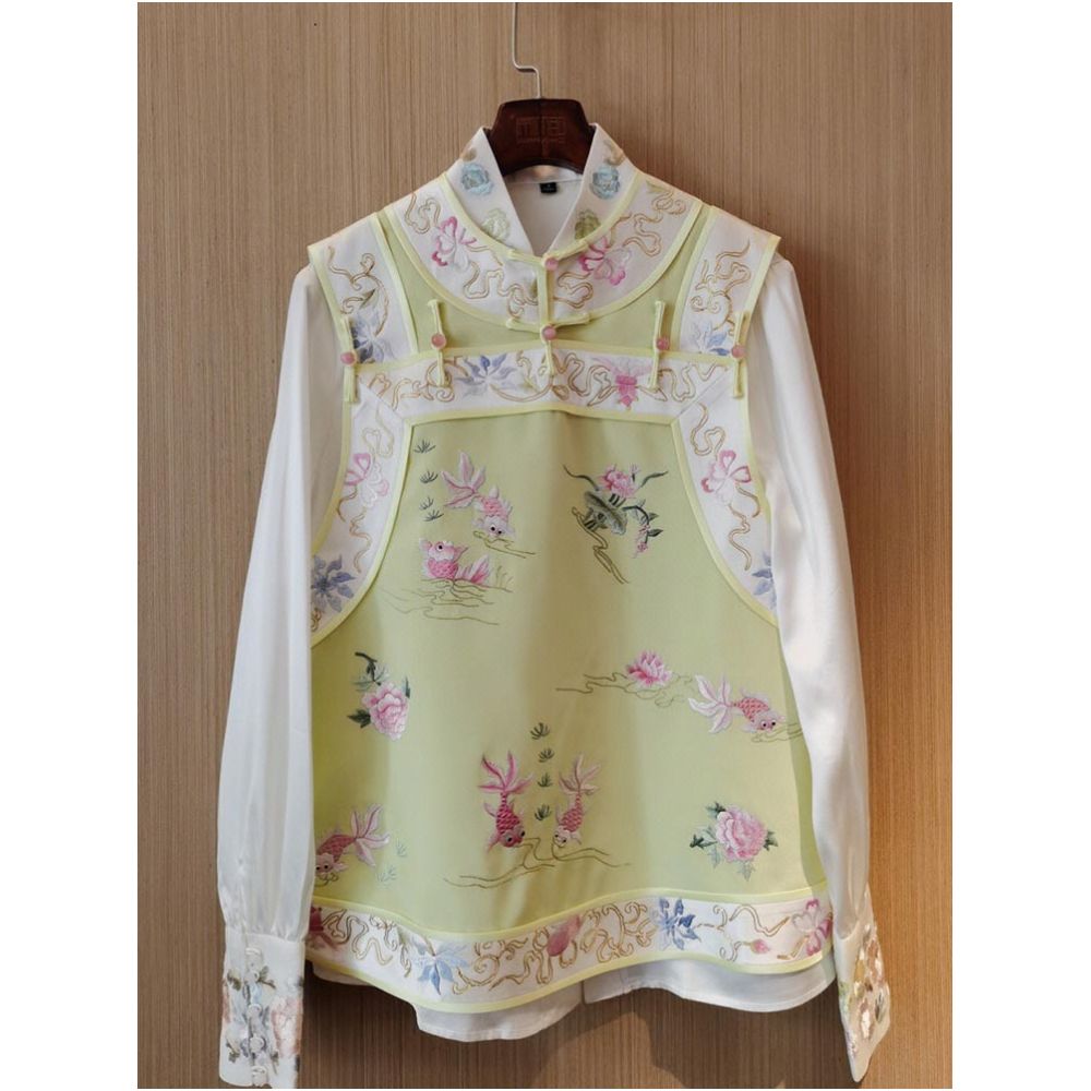 2025 early spring new Chinese style unique tops super beautiful chic shirt layered vest two piece suit for women image 11