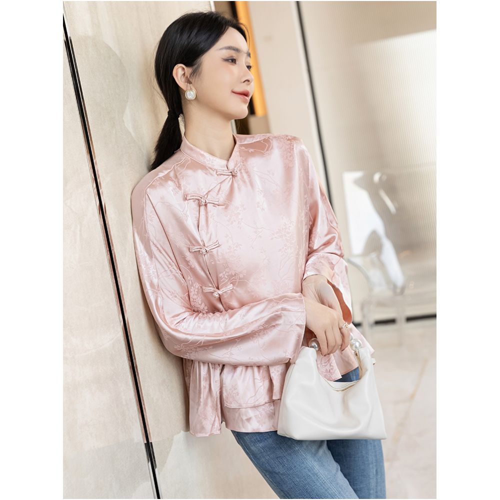 Pink trendy age reducing Chinese style shirt for women with a design and temperament improvement featuring a new Chinese style buckle cheongsam top trend image 0
