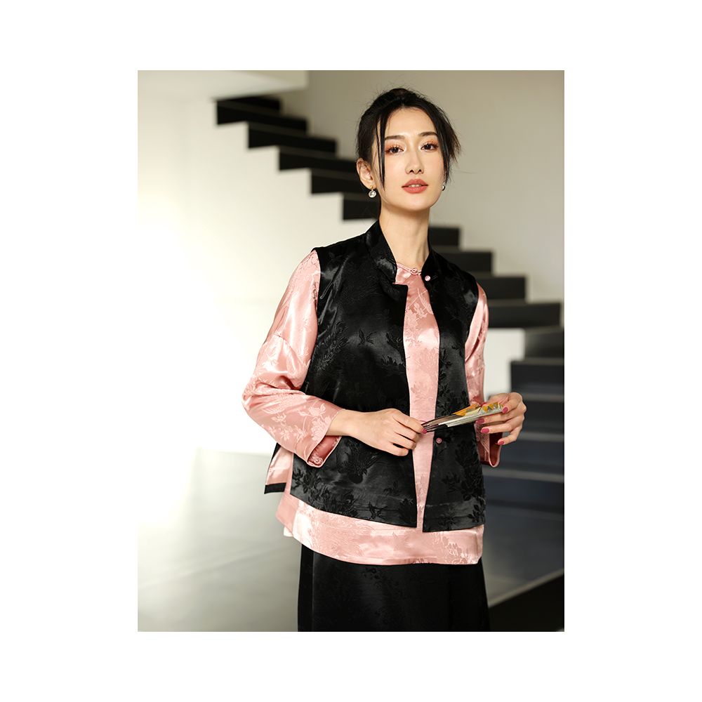 Taozhi Yaoyao 2023 Spring Black Phoenix Chinese style literary buckle stand collar shoulder vest solid color black image 0
