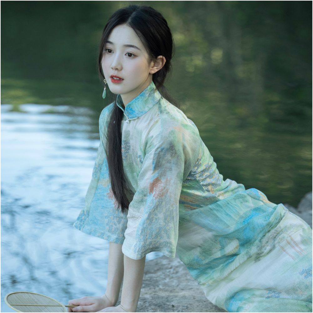Landscape painting screen One city style fluff Retro Republic of China style inverted large sleeves full open cheongsam dress for daily use image 0