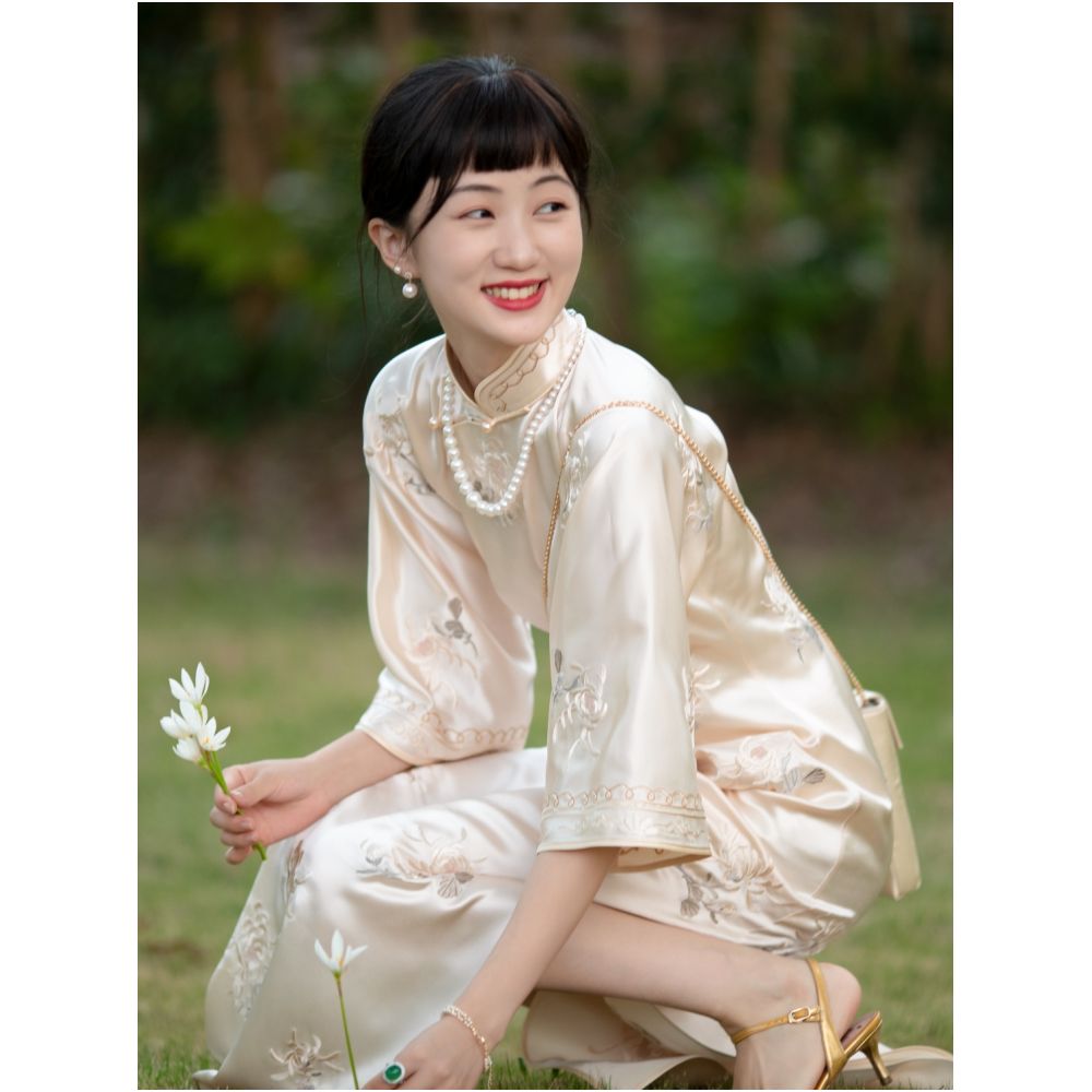 Dream Clear Branch One City Style Plush Republic of China Style Embroidery Handmade Pan Button Inverted Big Sleeve Cheongsam Skirt Daily Engagement Toast image 1