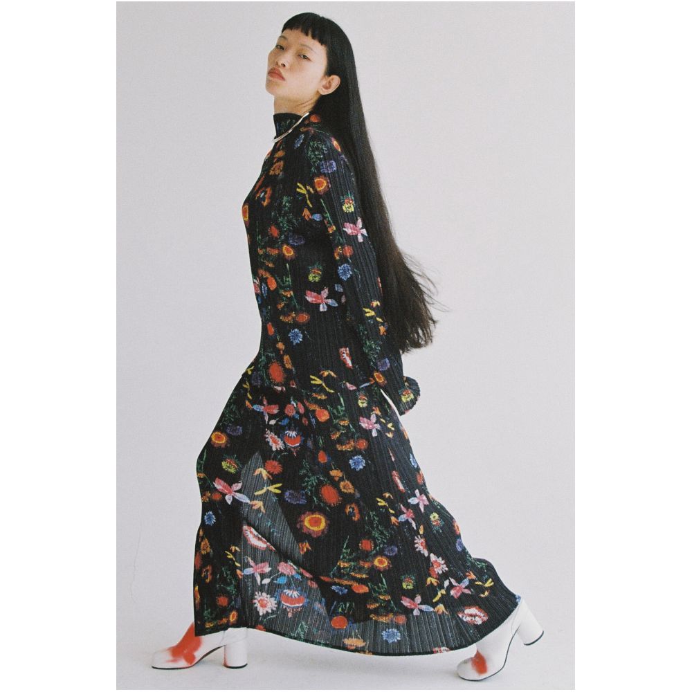 Our store is not a 7 day T Lonely 1 pleated printed stand up collar long sleeved pullover single piece floral base long sleeved T shirt image 1