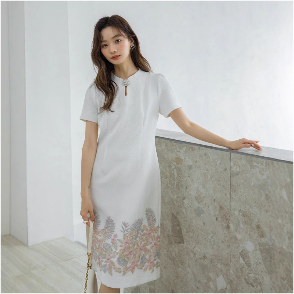 Spring and Autumn gentle national style celebrity jacquard heavy white dress 2550 light dress improved young cheongsam skirt image 10