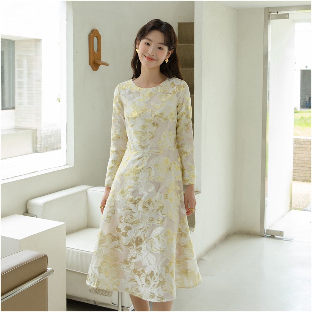 2025 new retro light luxury dress 471 jacquard light luxury socialite temperament goddess style fashionable long skirt spring image 17