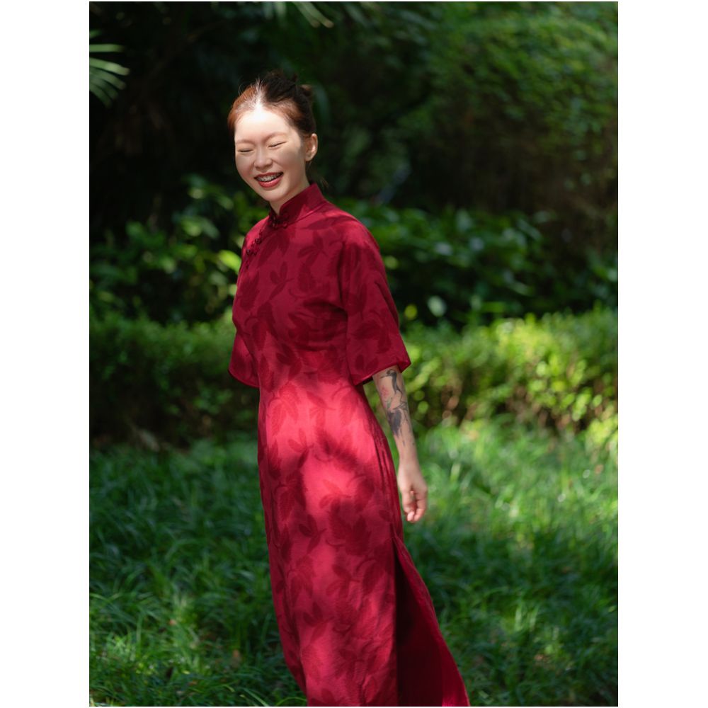 Wang Batian s original autumn and winter pure cotton silk cheongsam with handmade inverted sleeves and slim fitting cheongsam collar image 3