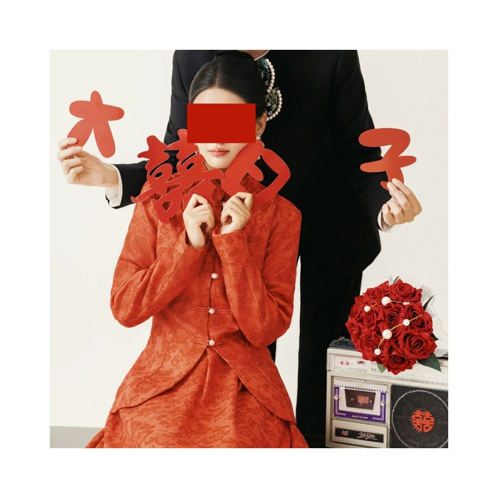 A set of high end Chinese style engagement dresses paired with a new Chinese style red dress in stock for autumn image 13