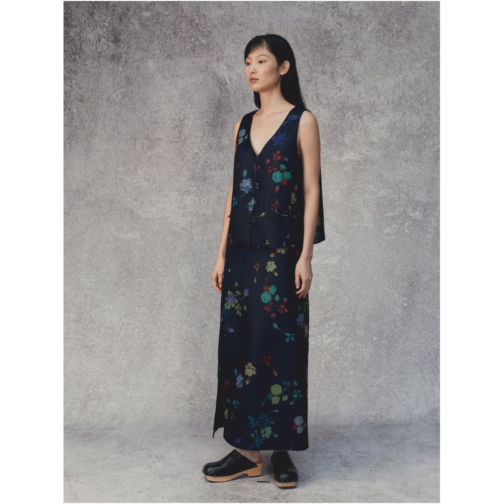 PaleBlueDot Blue Dot Original Design New Chinese V neck Pattern Printed Stacked Vest for Autumn and Winter image 3