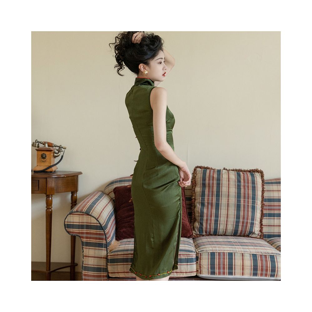 Clearing the warehouse at a loss No refunds no exchanges There may be a small flaw in the bamboo leaf green qipao which is elegant and sleeveless image 4