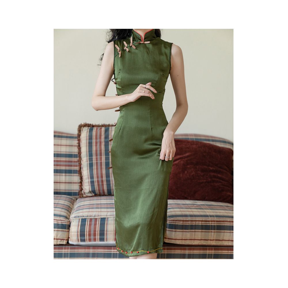 Clearing the warehouse at a loss No refunds no exchanges There may be a small flaw in the bamboo leaf green qipao which is elegant and sleeveless image 0