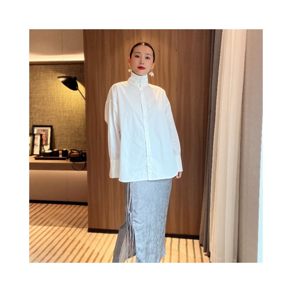 Chinese minimalist pure white cotton shirt women s button up stand collar versatile loose curved high slit long sleeved top T2066 image 3